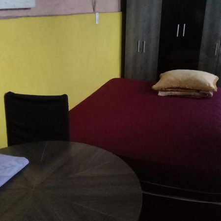 Quitinete Expominas Suite Ar Belo Horizonte Bagian luar foto